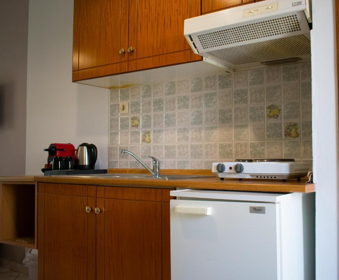 Theano Apartments สตูปา ภายนอก รูปภาพ