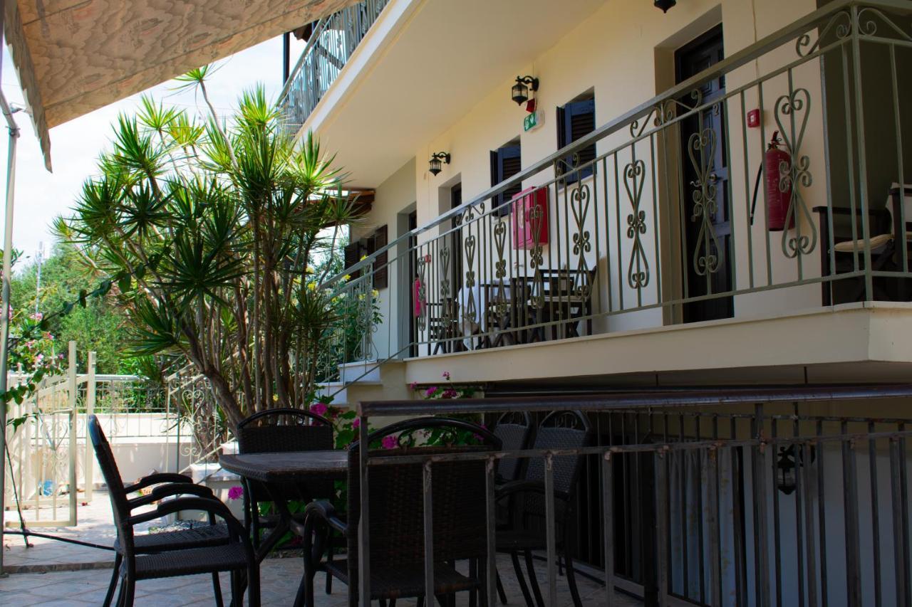 Theano Apartments สตูปา ภายนอก รูปภาพ